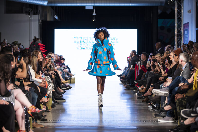 img 7842 modelki w kolejce